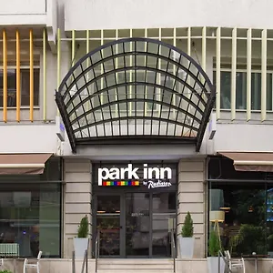 Park By Radisson & 4* Bucarest
